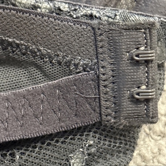 Intimissimi Gray Francesca Lace Floral Romantic Balconette Bra Size 36 D - Picture 16 of 16